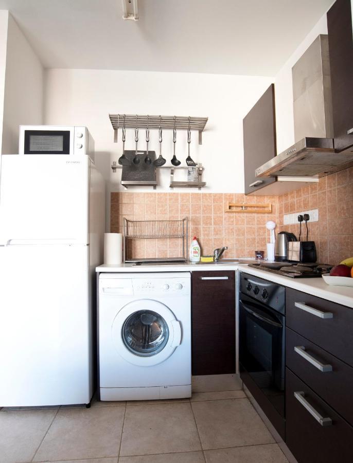 Glabur Stays - The Cozy Atelier - Nicosia City, Free Parking & Wifi, Welcomes You!!! Ngoại thất bức ảnh